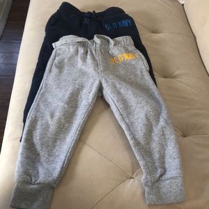 2 old navy sweatpants